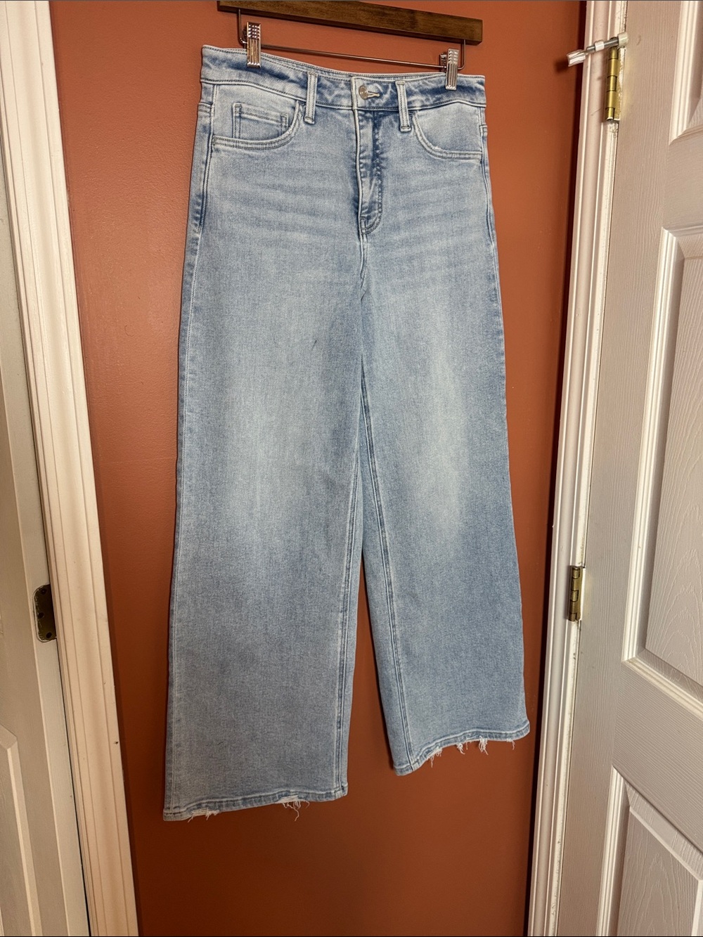 Lovervet Light Wash Wide Leg Women's Jeans